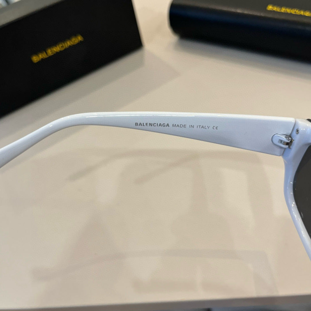 Balenciaga Rectangular Silver Lens Sunglasses for Men & Women - 487500 - detail image 8