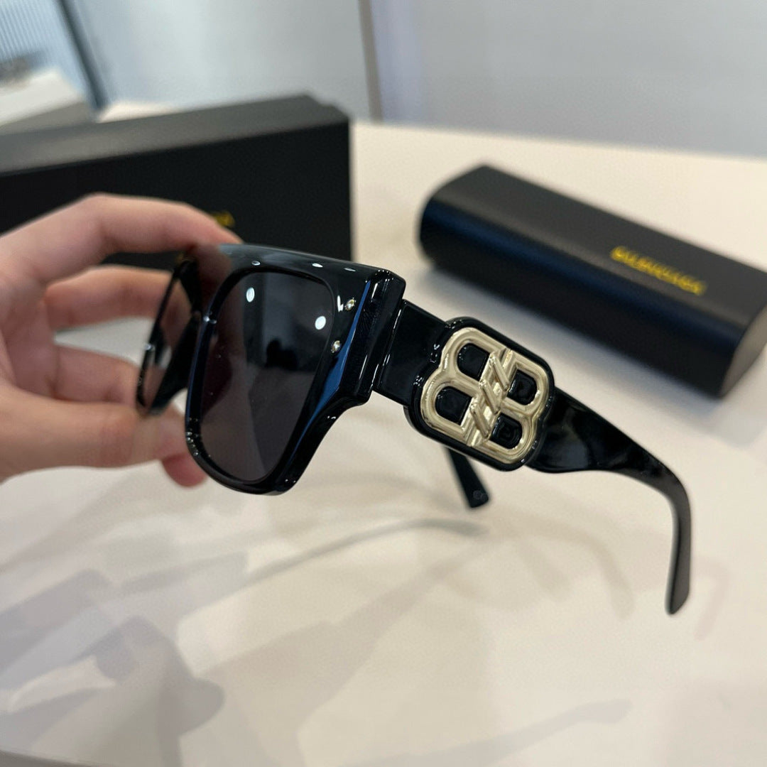 Balenciaga Rectangular Black Lens Sunglasses for Men & Women - 399132 - detail image 6
