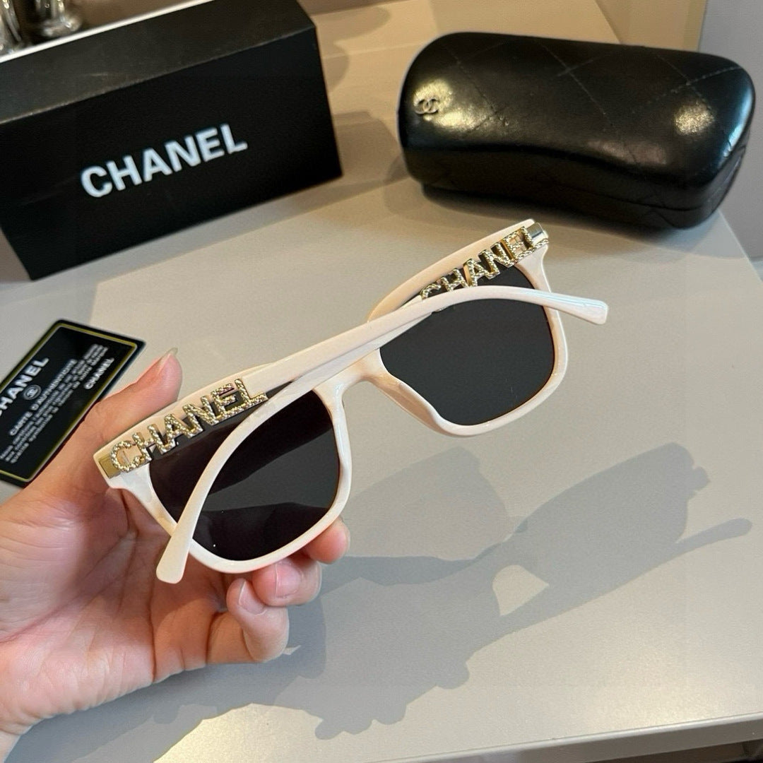Chanel Fashion Gold Lens Sunglasses for Men & Women - 493456 - detail image 5