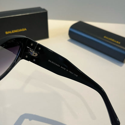Balenciaga Rectangular Black Lens Sunglasses for Men & Women - 358662 - detail image 5