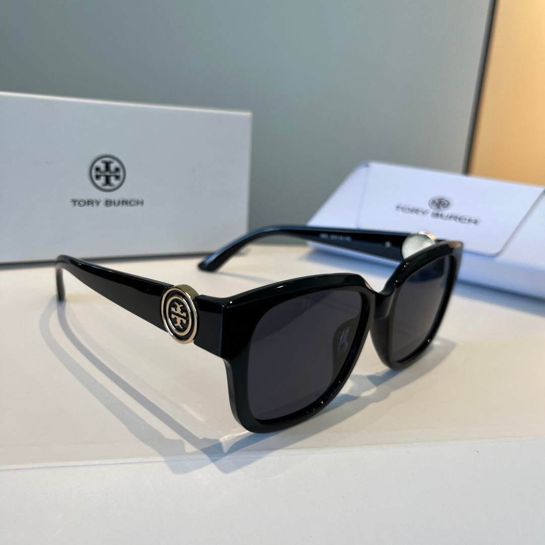 Burberry Fashion Black Lens Sunglasses for Men & Women - 935121