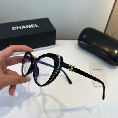 Chanel Cat-Eye Silver Lens Sunglasses for Men & Women - 493541 - detail image 4