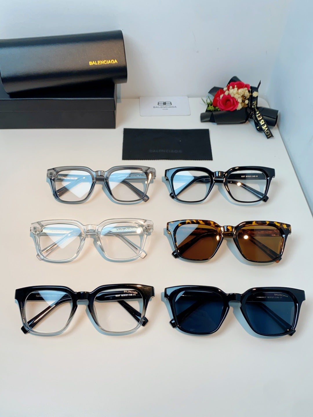 Balenciaga Blue-Light Fashion Silver Lens Sunglasses for Men & Women - detail image 12