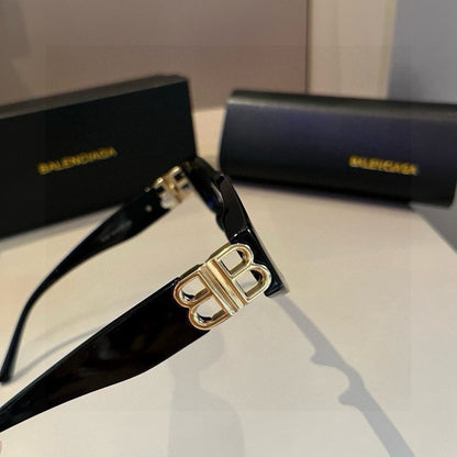 Balenciaga Rectangular Gold Lens Sunglasses for Men & Women - 372359 - detail image 2