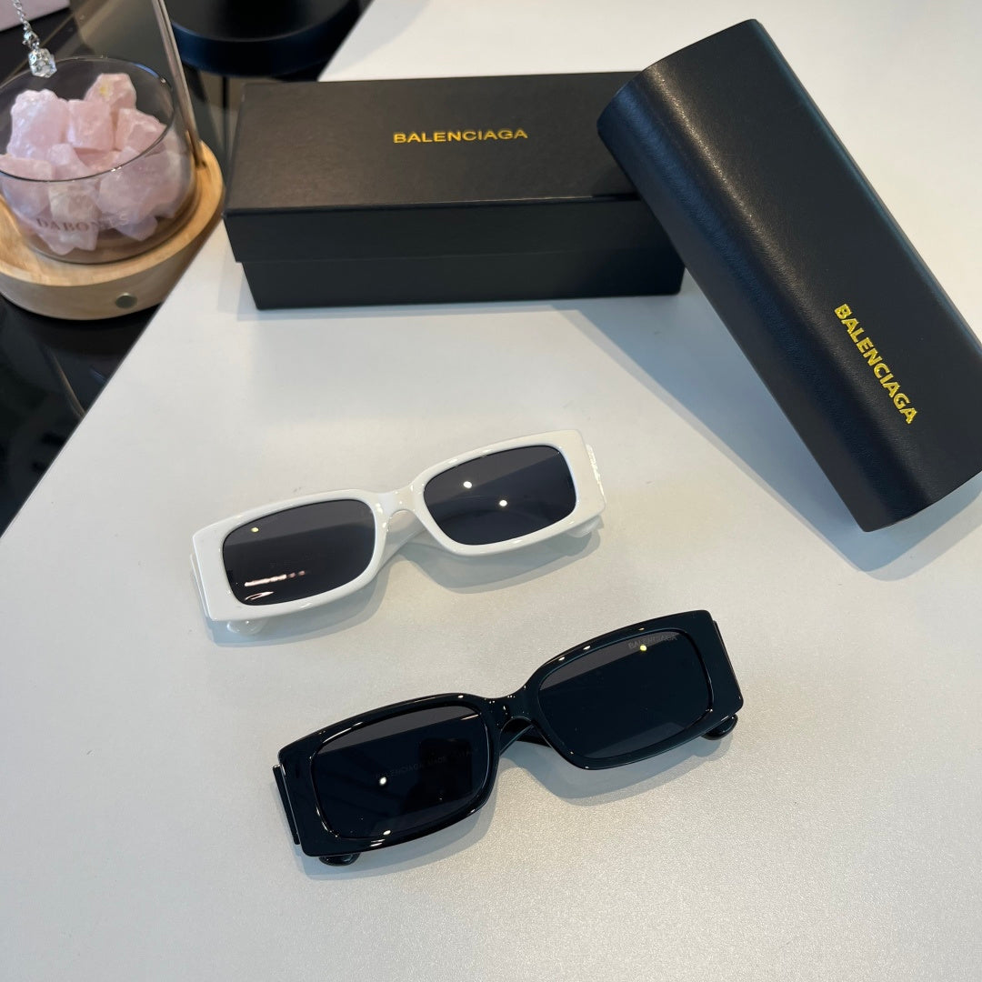 Balenciaga Rectangular Silver Lens Sunglasses for Men & Women - 449651 - detail image 7