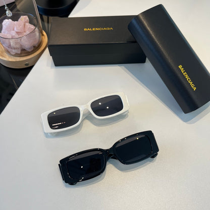 Balenciaga Rectangular Silver Lens Sunglasses for Men & Women - 158565 - detail image 7