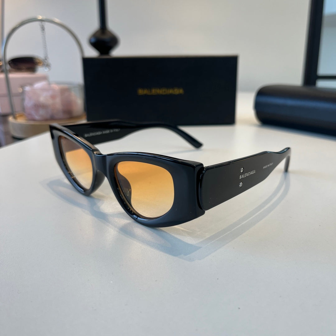 Balenciaga Rectangular Brown Lens Sunglasses for Men & Women - 158567 - detail image 3