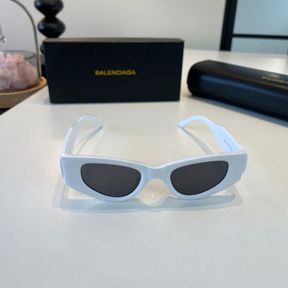 Balenciaga Rectangular Silver Lens Sunglasses for Men & Women - 372350 - detail image 2