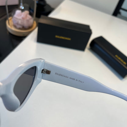 Balenciaga Rectangular Silver Lens Sunglasses for Men & Women - 416135 - detail image 9