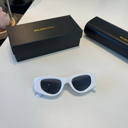 Balenciaga Rectangular Silver Lens Sunglasses for Men & Women - 416135 - detail image 5