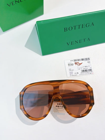 Bottega Veneta BV1345 Fashion Black Lens Sunglasses for Men & Women - detail image 5