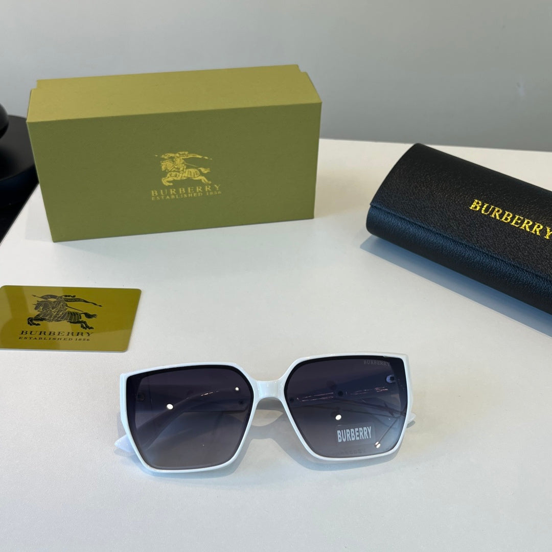 Burberry Fashion Silver Lens Sunglasses for Men & Women - 432467 - detail image 3