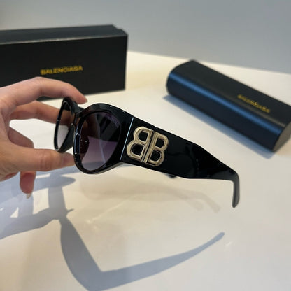 Balenciaga Rectangular Black Lens Sunglasses for Men & Women - 416093 - detail image 4