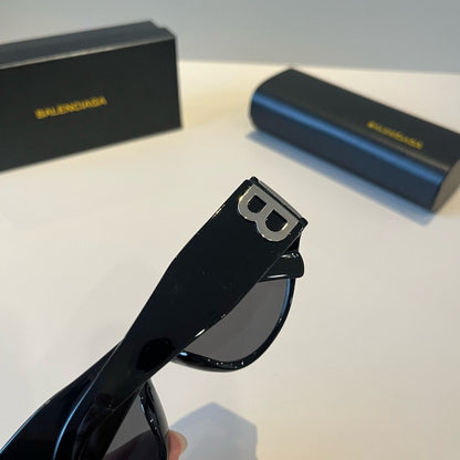 Balenciaga Rectangular Black Lens Sunglasses for Men & Women - 416144 - detail image 6