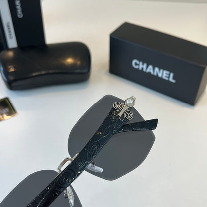 Chanel Fashion Black Lens Sunglasses for Men & Women - 493450 - detail image 6