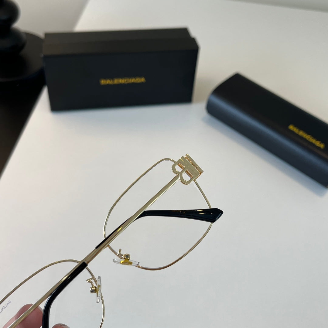 Balenciaga Rectangular Silver Lens Sunglasses for Men & Women - 466029 - detail image 7