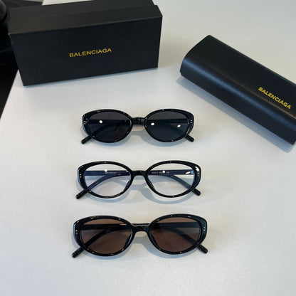 Balenciaga Rectangular Silver Lens Sunglasses for Men & Women - 466040 - detail image 11