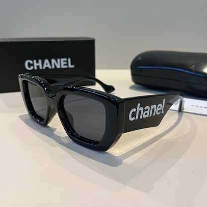 Chanel Fashion Black Lens Sunglasses for Men & Women - 493460 - detail image 3