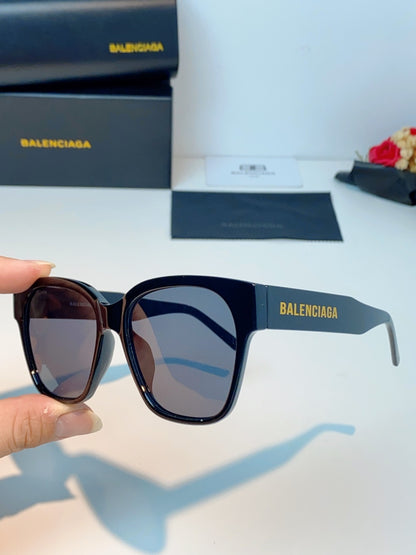 Balenciaga Cat-Eye Blue Lens Sunglasses for Men & Women - detail image 6