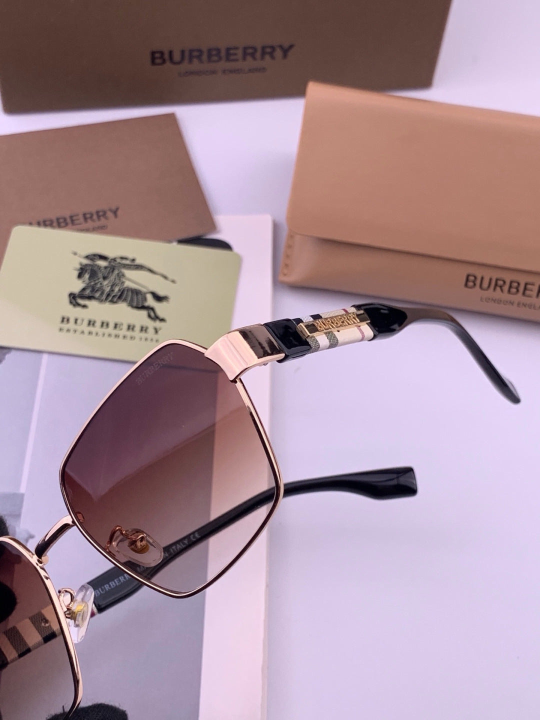Burberry 101 Aviator Purple Lens Sunglasses for Men - 399088 - detail image 2