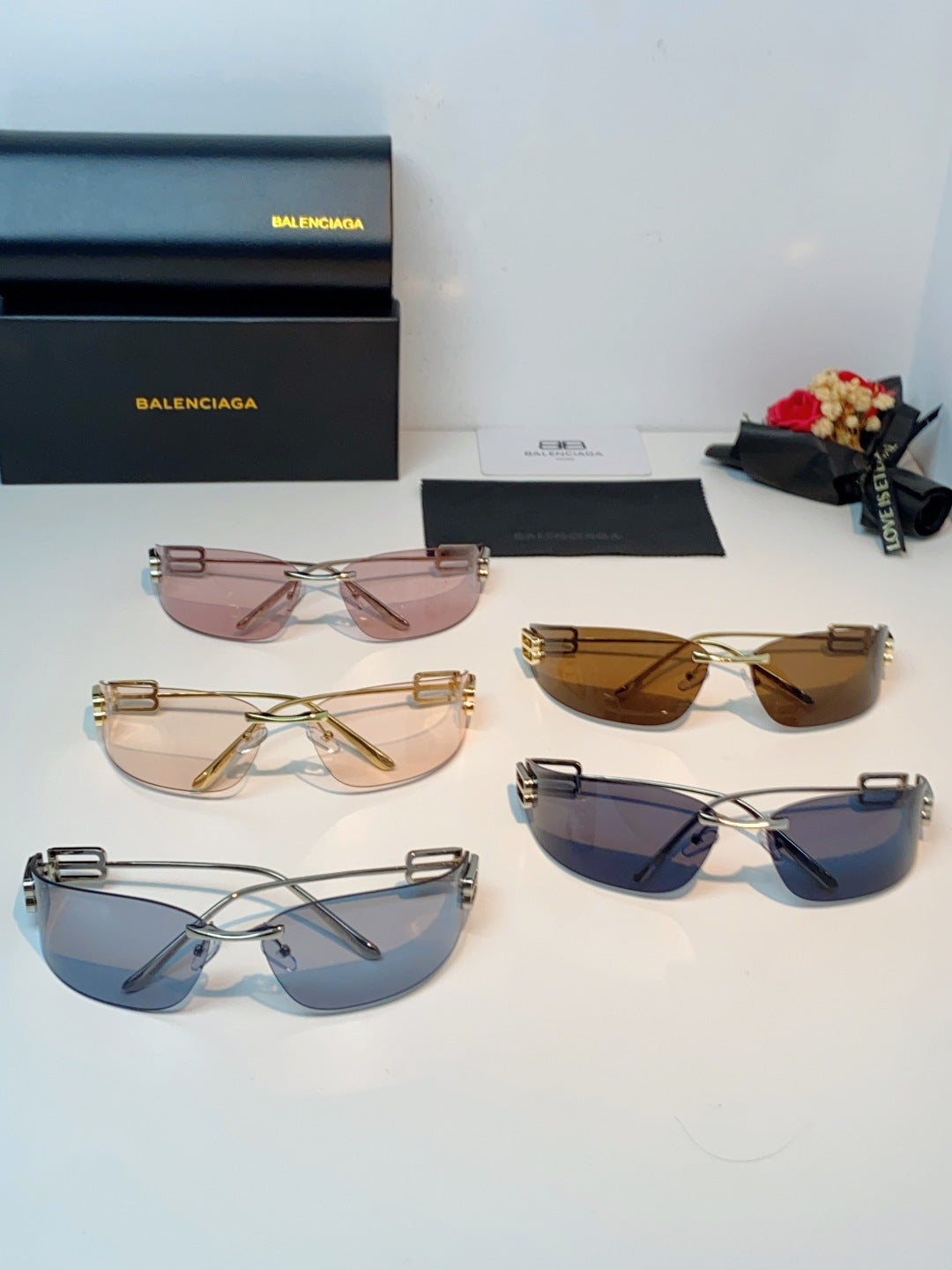 Balenciaga Lightweight Rimless Gold Lens Sunglasses for Men & Women - 399134 - detail image 13