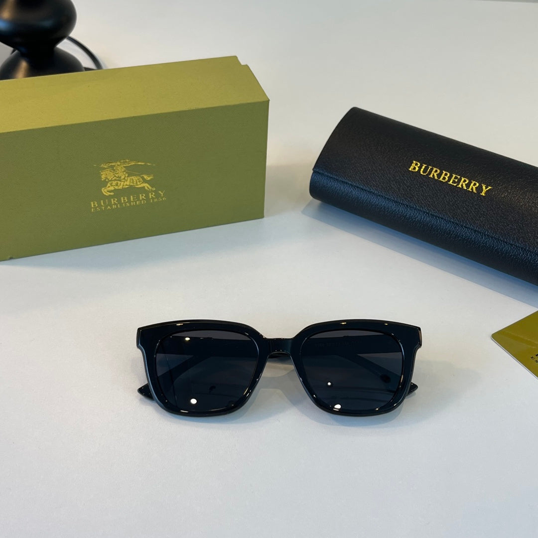 Burberry Folding Fashion Black Lens Sunglasses for Men & Women - 399074 - detail image 5