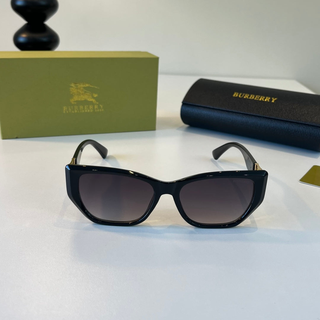 Burberry Folding Fashion Black Lens Sunglasses for Men & Women - 399075 - detail image 2
