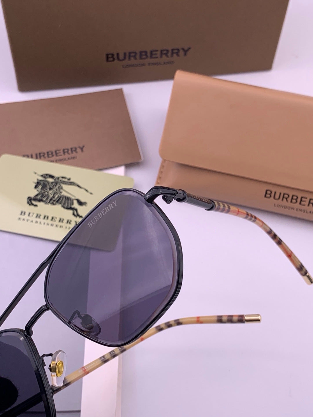 Burberry B938 Aviator Blue Lens Sunglasses for Men - 416055 - detail image 3