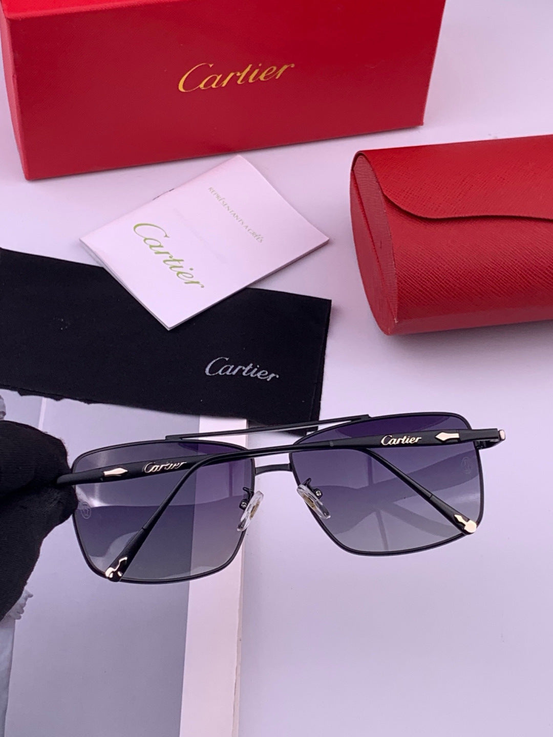 Cartier CK8100 Polarized Fashion Gold Lens Sunglasses for Men & Women - detail image 4