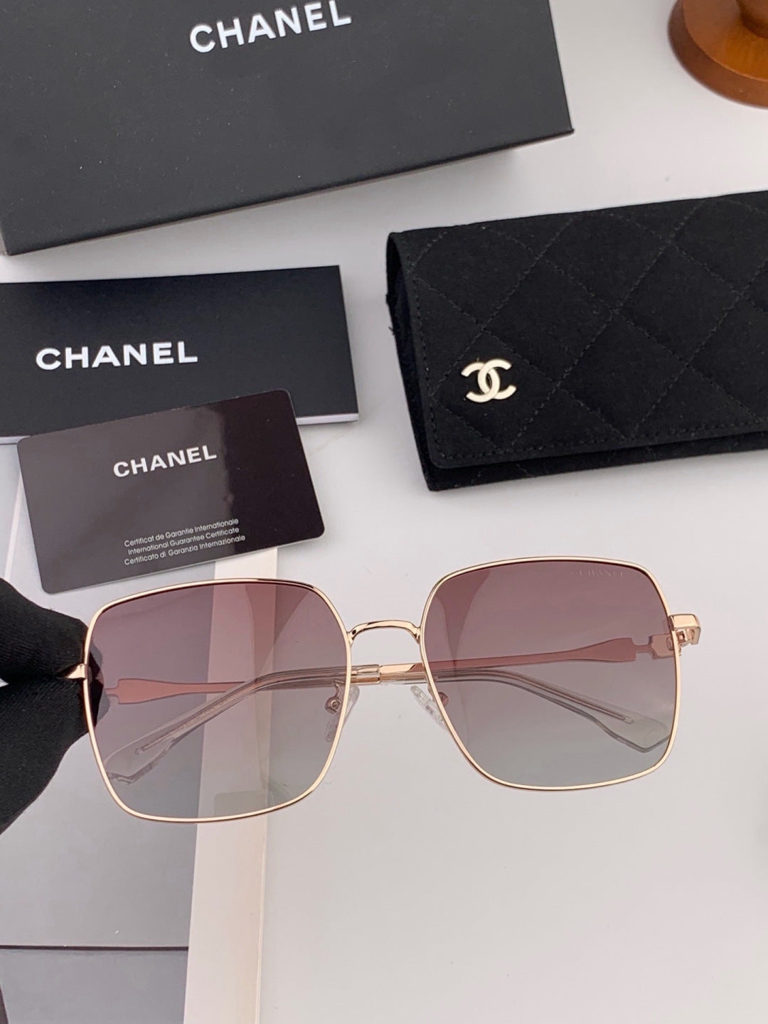 Chanel CH25813 Fashion Gold Lens Sunglasses for Men & Women - detail image 3