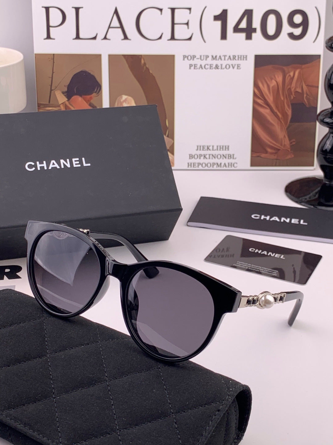 Chanel CH9787 Polarized Oversized Gray Lens Sunglasses for Men & Women - detail image 4