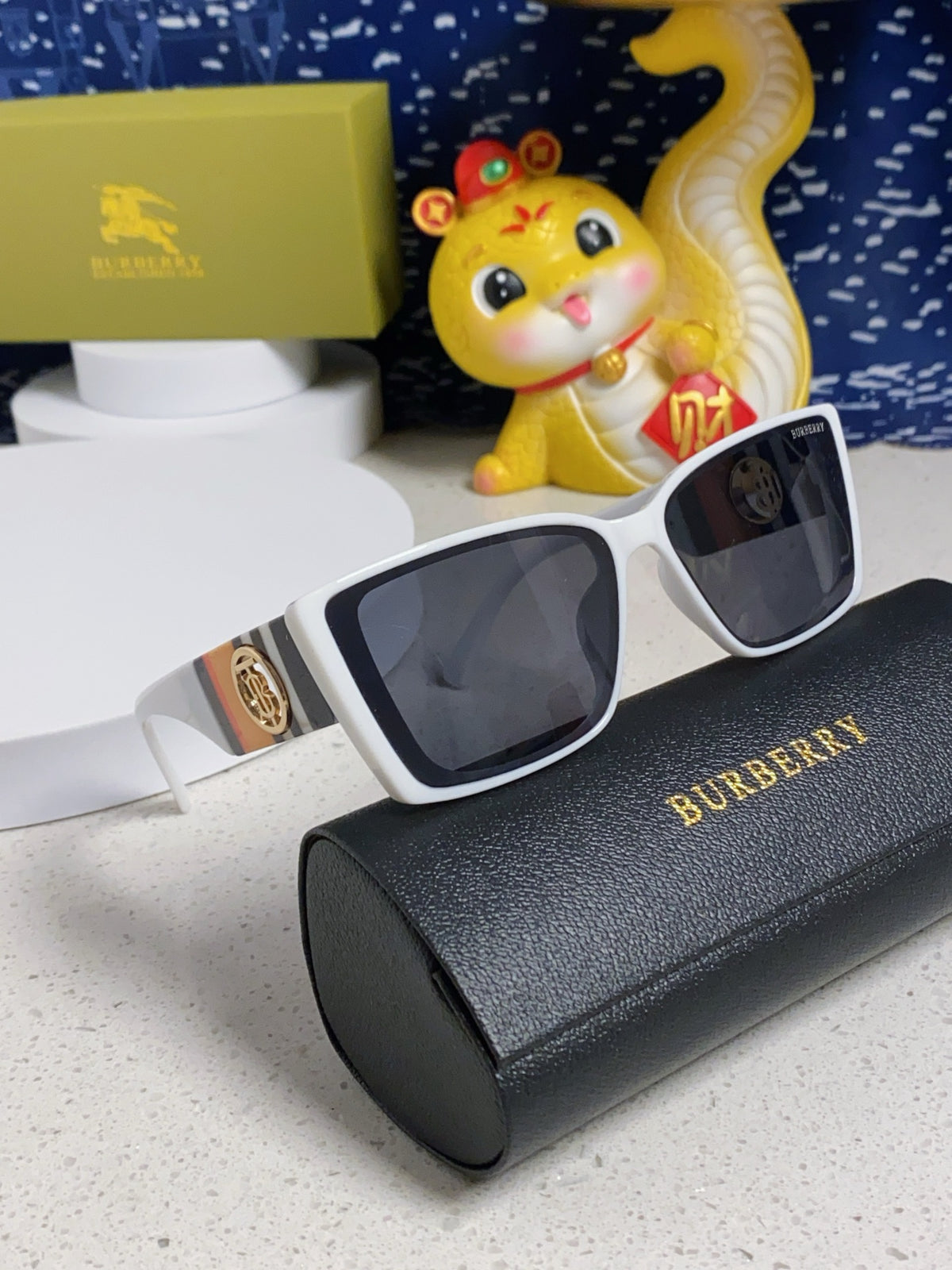 Burberry Fashion Silver Lens Sunglasses for Men & Women - 449585 - detail image 10