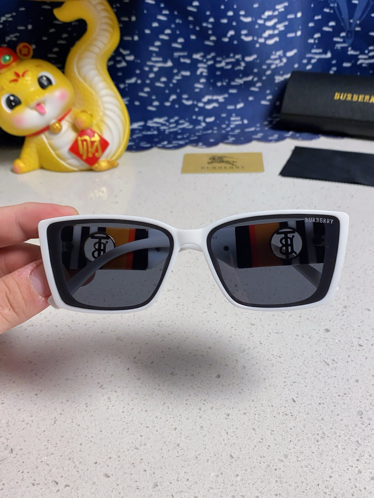 Burberry Fashion Silver Lens Sunglasses for Men & Women - 449585 - detail image 4
