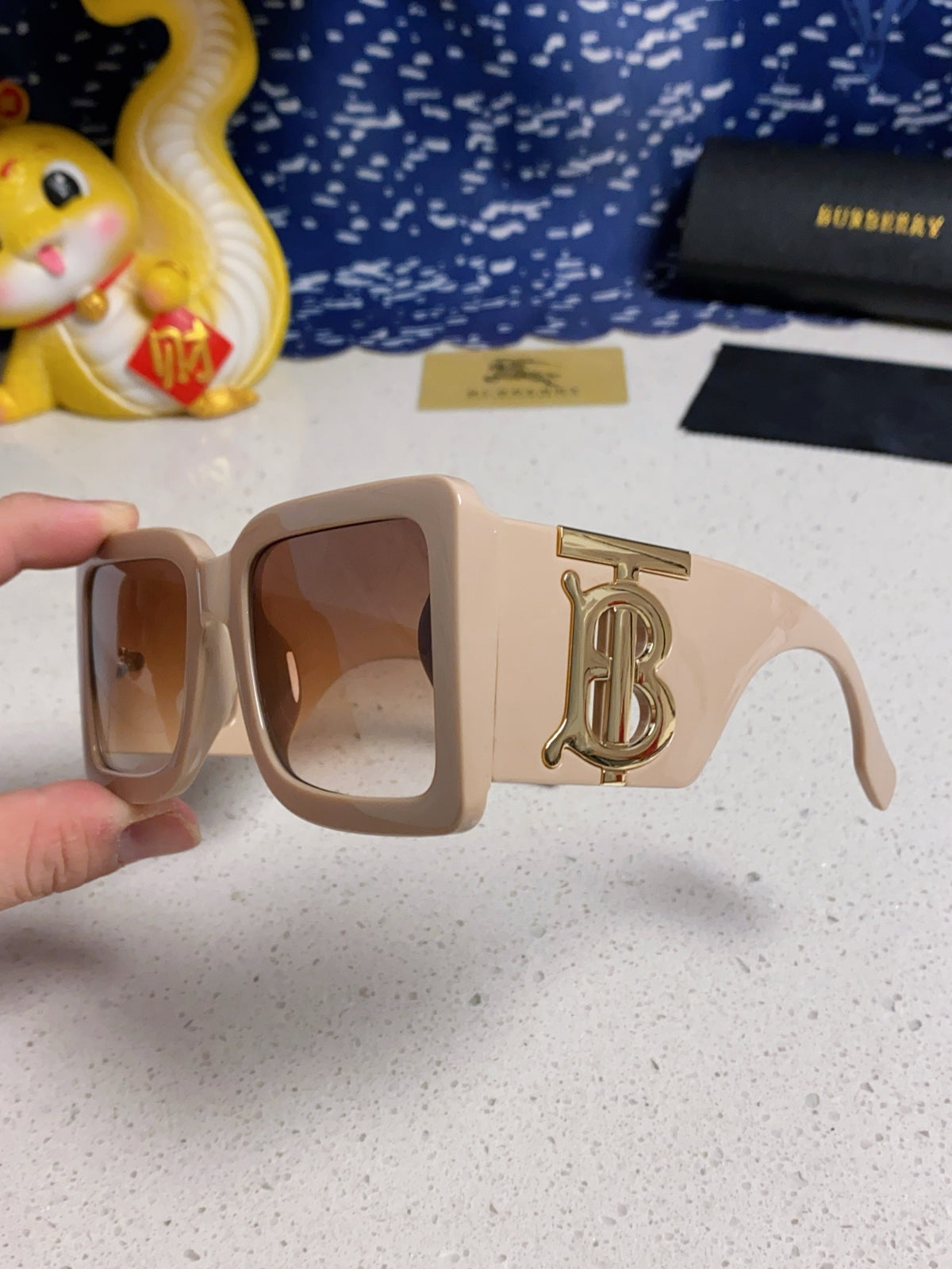 Burberry Oversized Brown Lens Sunglasses for Men & Women - 416029 - detail image 6