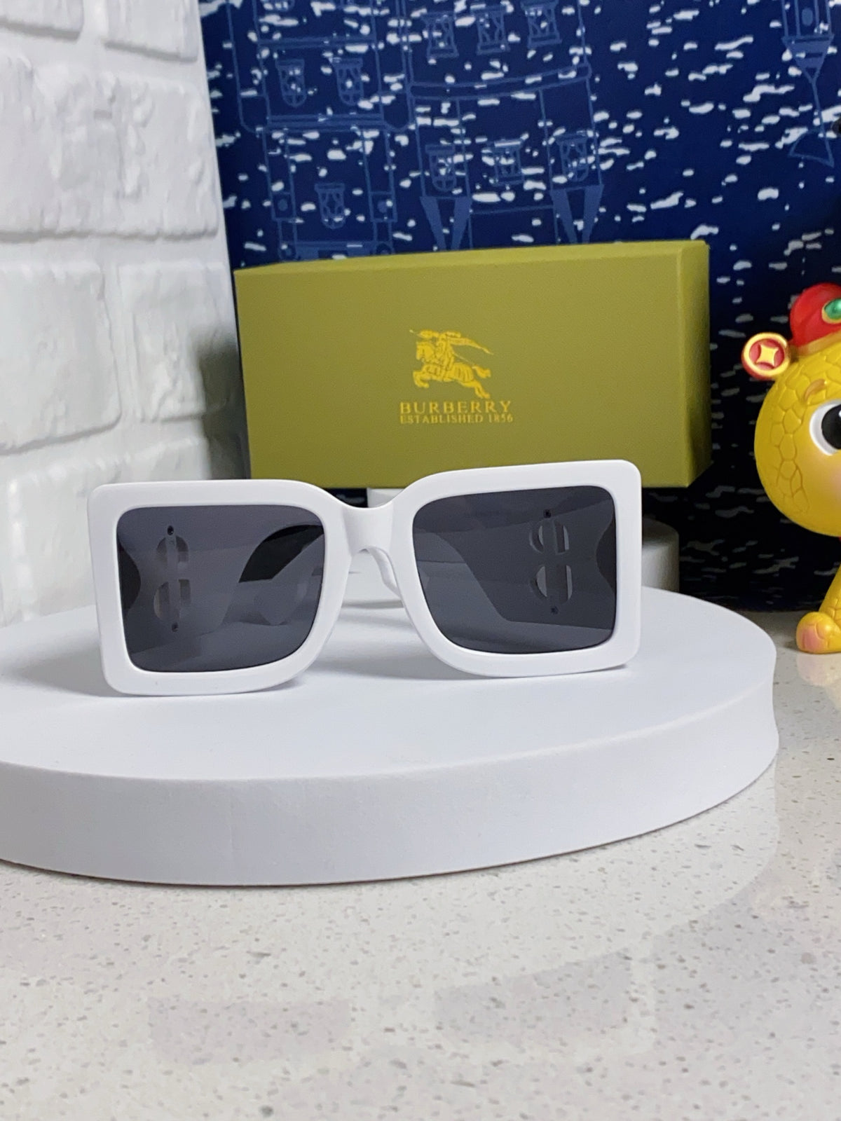 Burberry Oversized Silver Lens Sunglasses for Men & Women - 416031 - detail image 2