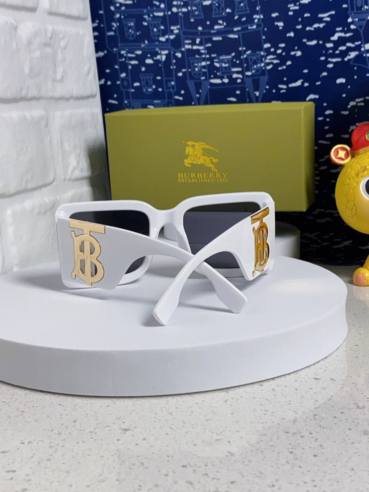 Burberry Oversized Silver Lens Sunglasses for Men & Women - 416031 - detail image 3