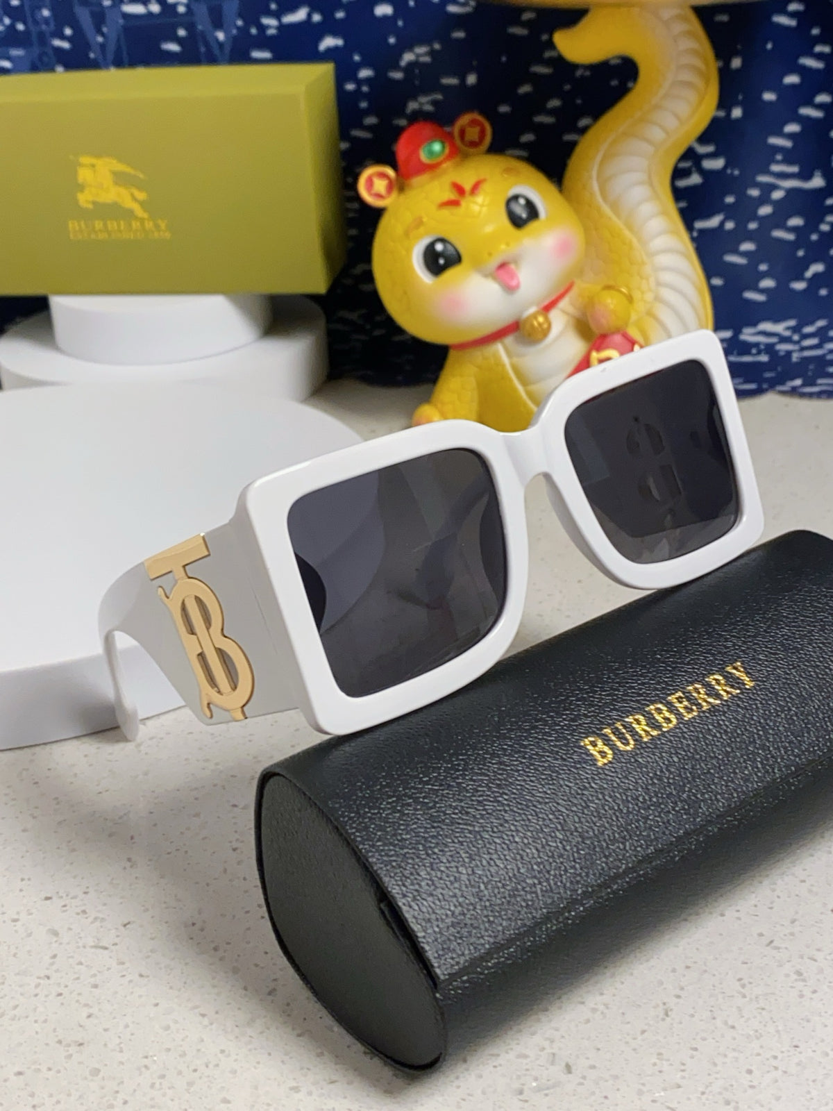 Burberry Oversized Silver Lens Sunglasses for Men & Women - 416031 - detail image 8