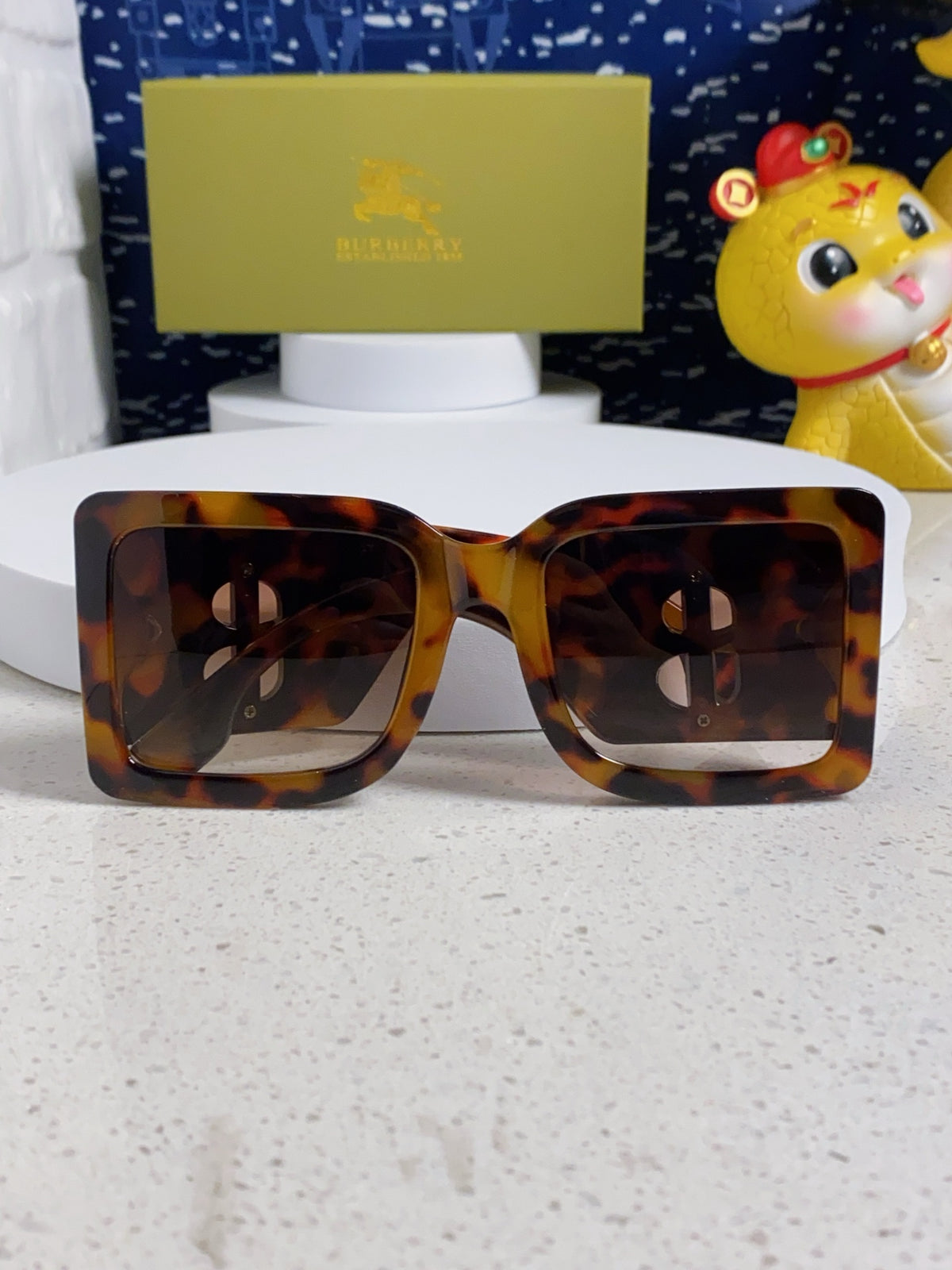 Burberry Oversized Brown Lens Sunglasses for Men & Women - 416032 - detail image 8