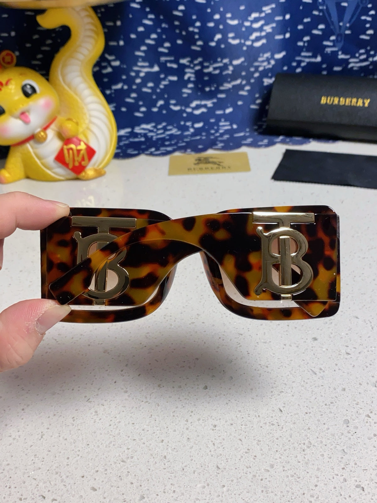 Burberry Oversized Brown Lens Sunglasses for Men & Women - 449582 - detail image 6