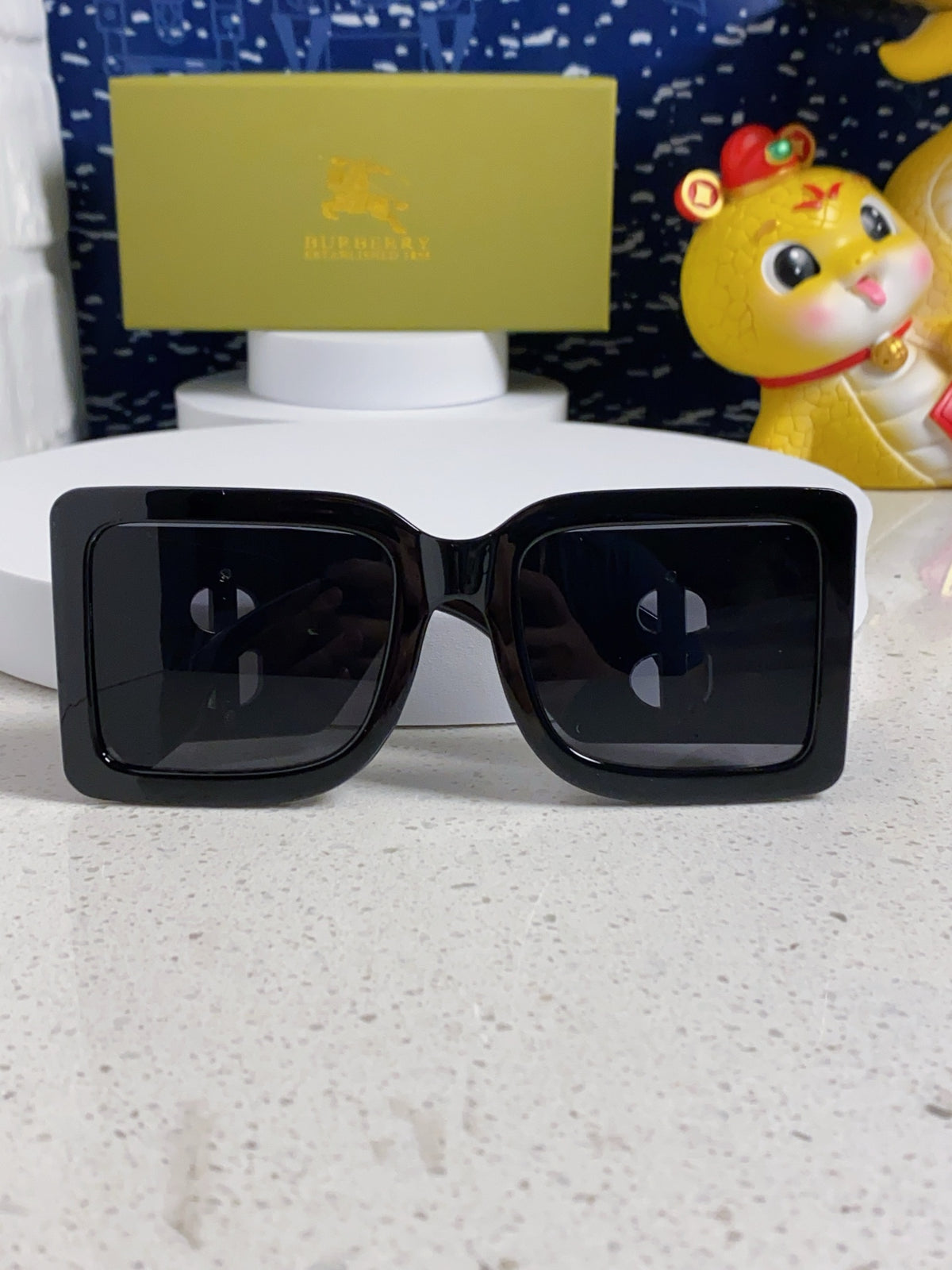 Burberry Oversized Gold Lens Sunglasses for Men & Women - 416033 - detail image 8