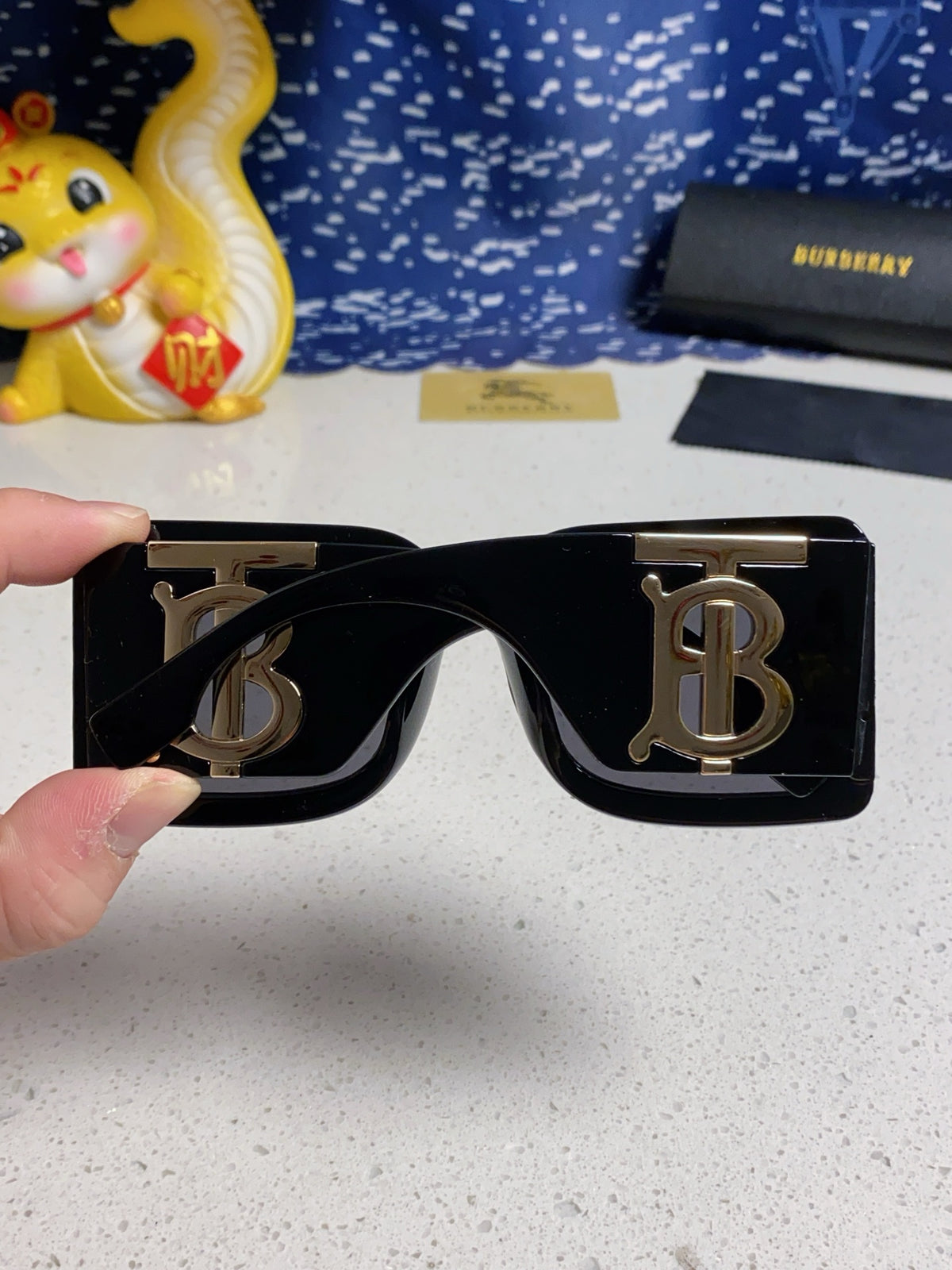 Burberry Oversized Gold Lens Sunglasses for Men & Women - 449583 - detail image 6