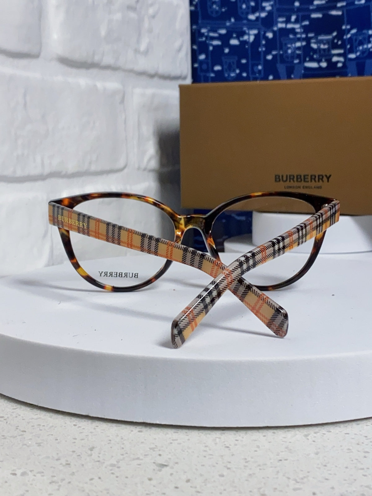 Burberry Blue-Light Fashion Silver Lens Sunglasses for Men & Women - 382877 - detail image 3