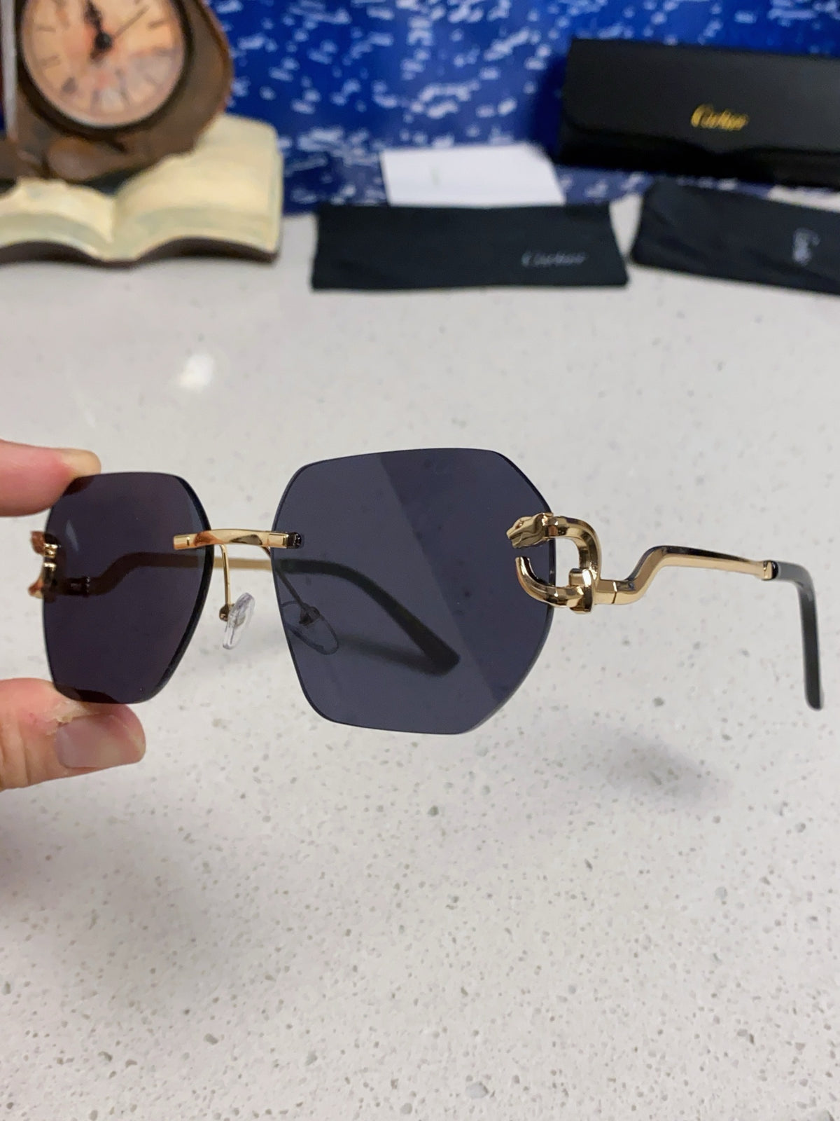 Cartier Lightweight Metal Rimless Black Lens Sunglasses for Men & Wom - 158533 - detail image 6