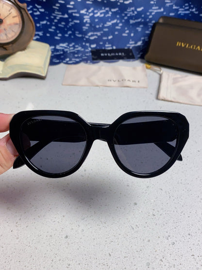 Bottega Veneta Metal Round Gray Lens Sunglasses for Men & Women - 432906 - detail image 4
