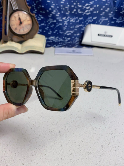 Burberry Fashion Silver Lens Sunglasses for Men & Women - 358586 - detail image 6