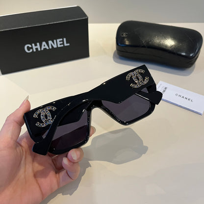 Chanel Fashion Black Lens Sunglasses for Men & Women - 493549 - detail image 7