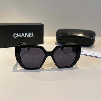 Chanel Fashion Black Lens Sunglasses for Men & Women - 493549 - detail image 2