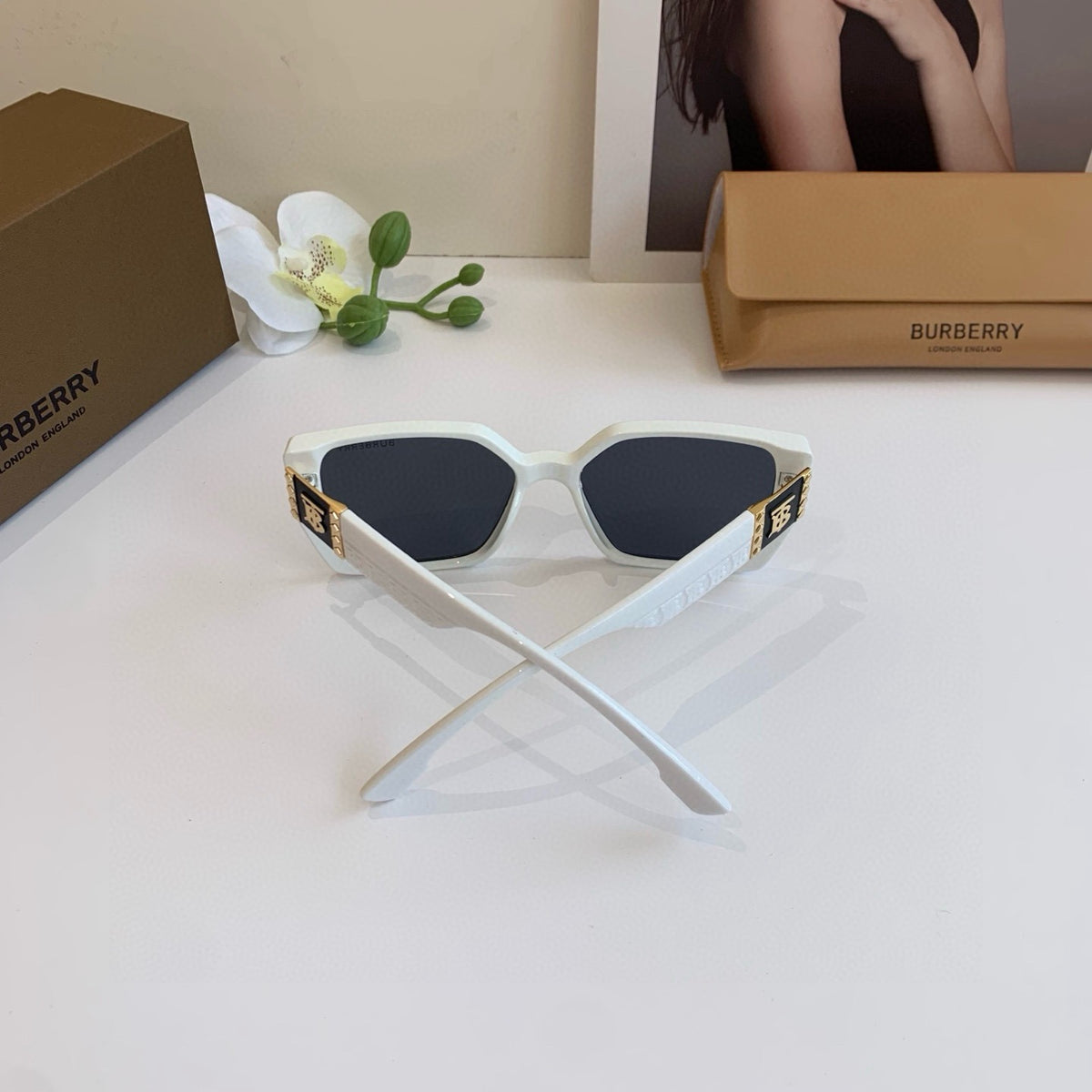 Burberry Fashion Silver Lens Sunglasses for Men & Women - 358614 - detail image 3