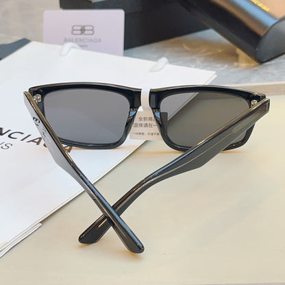 Balenciaga BB0424SK Fashion Black Lens Sunglasses for Men & Women - 416146 - detail image 6
