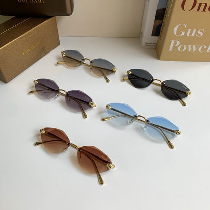 Bottega Veneta Cat-Eye Silver Lens Sunglasses for Men & Women - 432910 - detail image 9